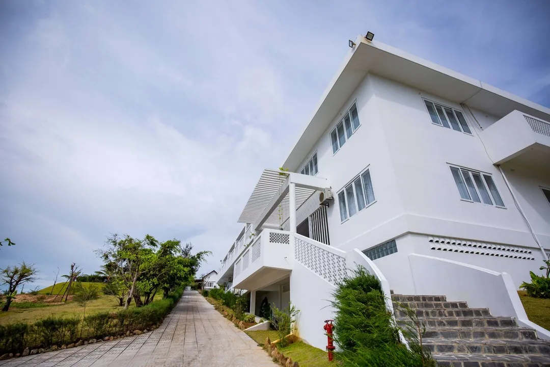 Weather at Philao Camping is humid and hot