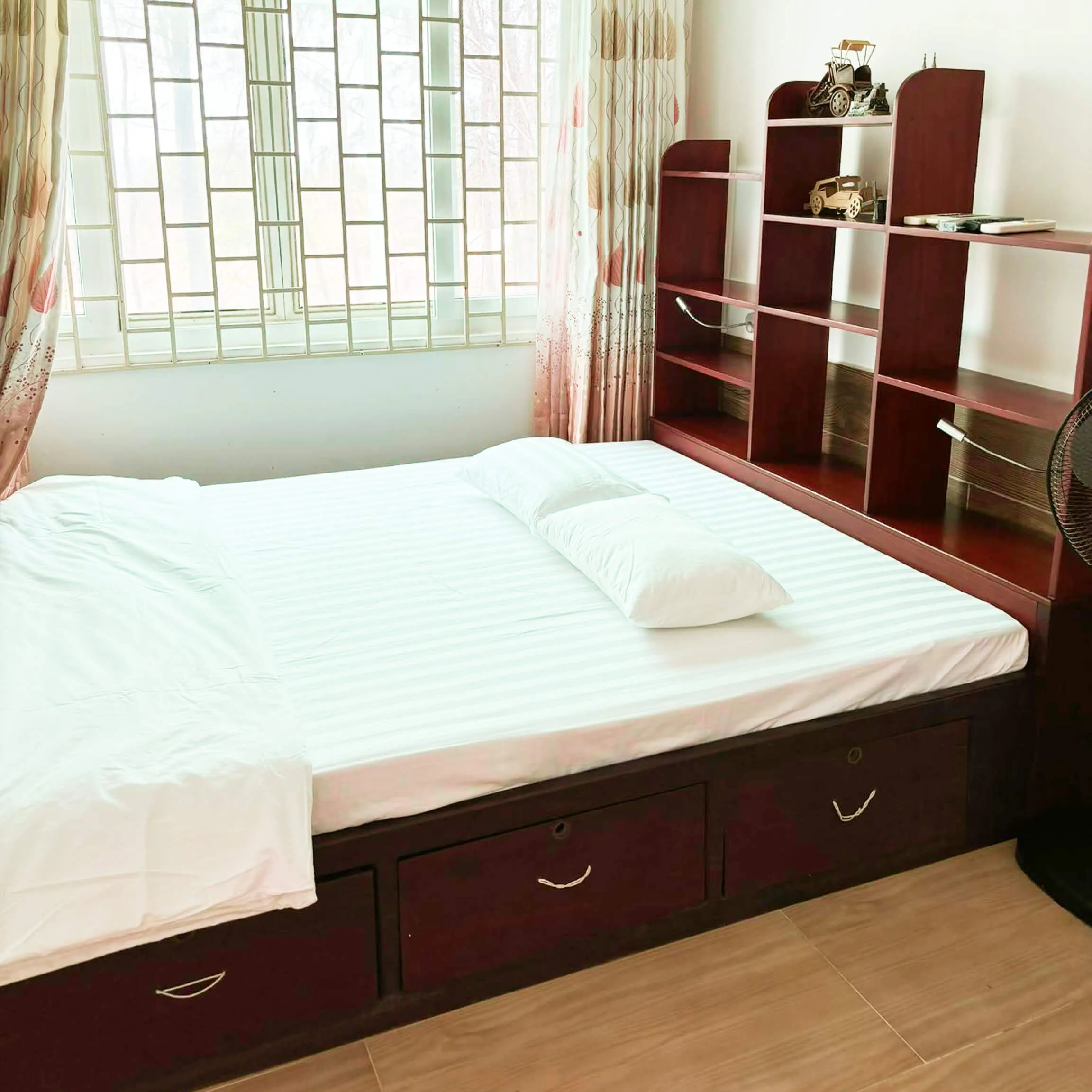 Bungalow suite with 1 double bed and kitchen for 2 guests