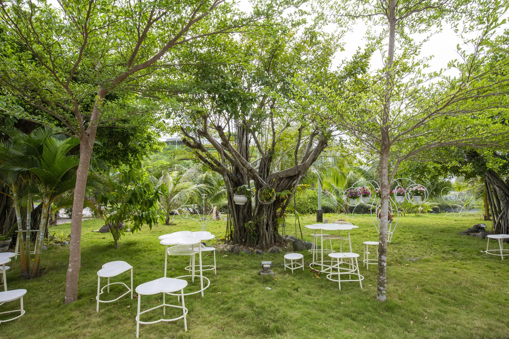 Outdoor sitting at Phila Camping